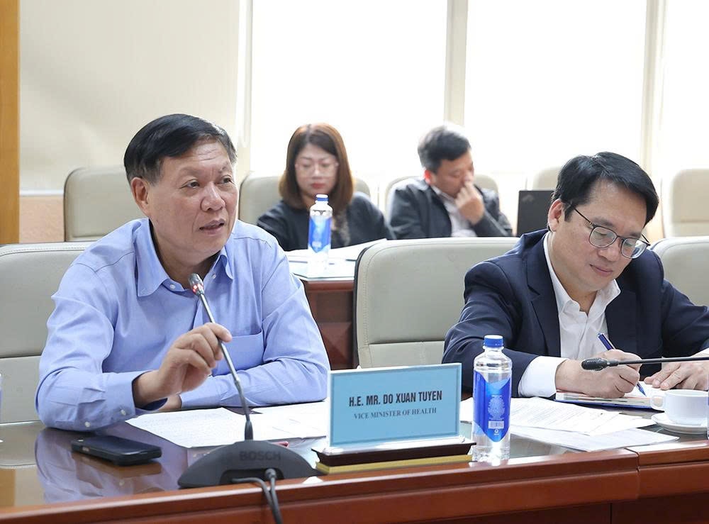 Thứ trưởng Bộ Y tế Đỗ Xuân Tuyên làm việc với Tham tán Nông nghiệp của Đại sứ quán Hoa Kỳ tại Việt Nam- Ảnh 1.