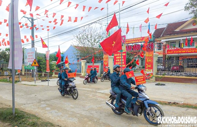 Lực lượng vũ trang Khánh Hòa đưa thông tin bầu cử đến với bà con dân tộc thiểu số- Ảnh 3.