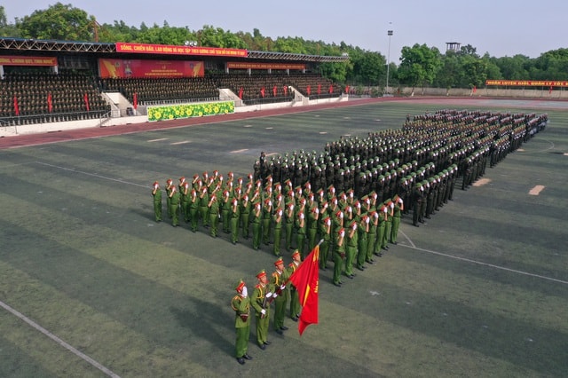 Mãn nhãn các màn võ thuật, diễn tập chống khủng bố của học viên công an- Ảnh 2.