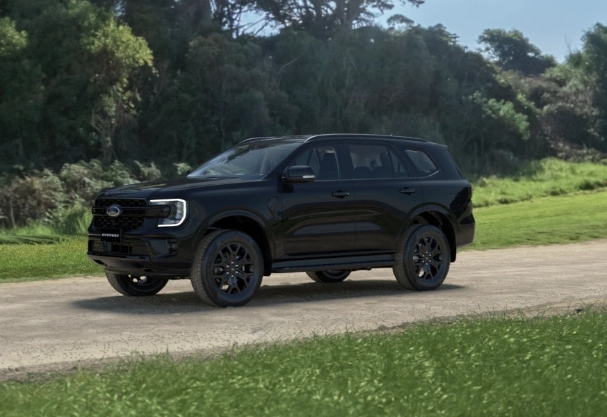 Everest giữ vững thị phần trong phân khúc SUV cỡ trung.