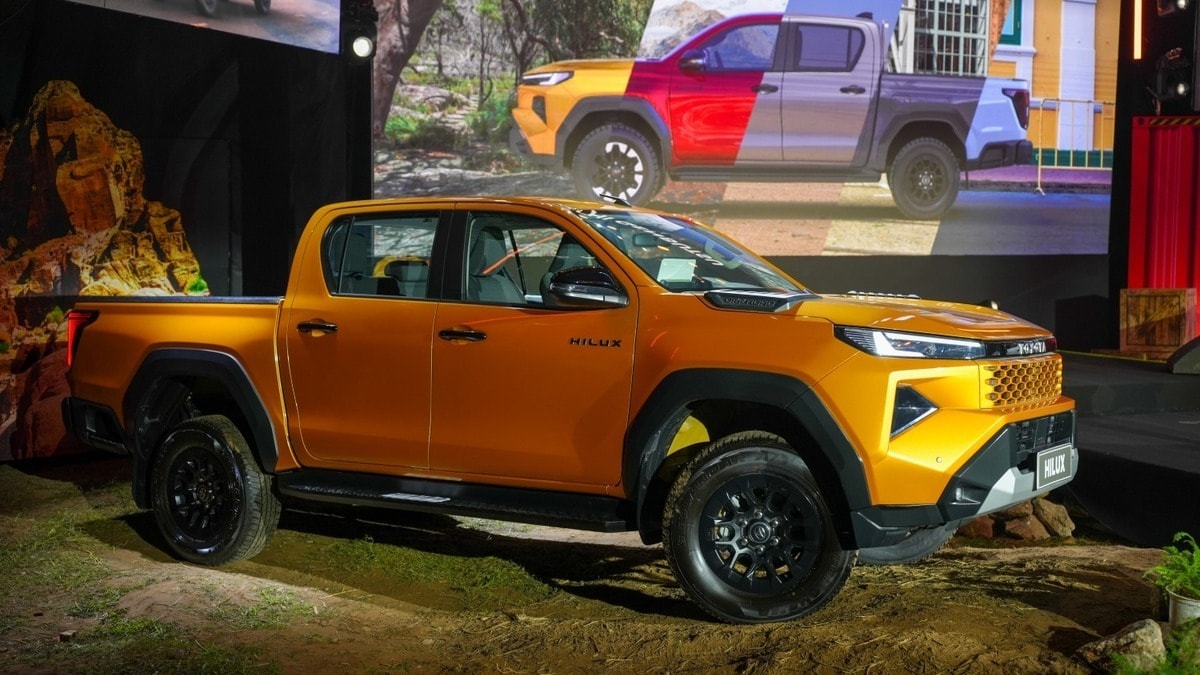 Hilux tăng trưởng doanh số nhờ phiên bản mới.