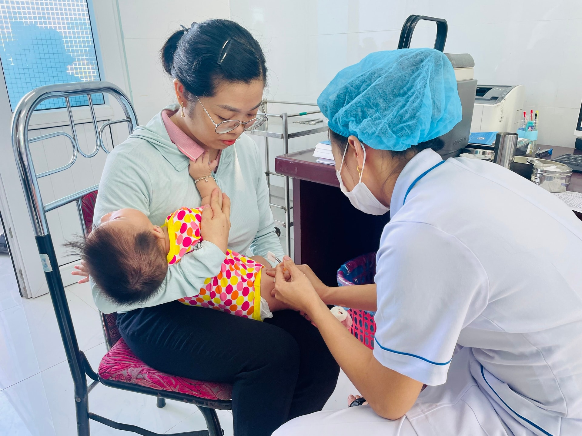 Đề xuất bồi thường đến hơn 100 triệu đồng nếu người tiêm chủng bắt buộc xảy ra tai biến nghiêm trọng- Ảnh 2.