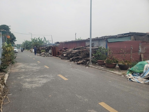 Hà Nội: Người dân xã Phù Đổng khổ vì mùi hôi từ chuồng lợn sát khu dân cư- Ảnh 5.