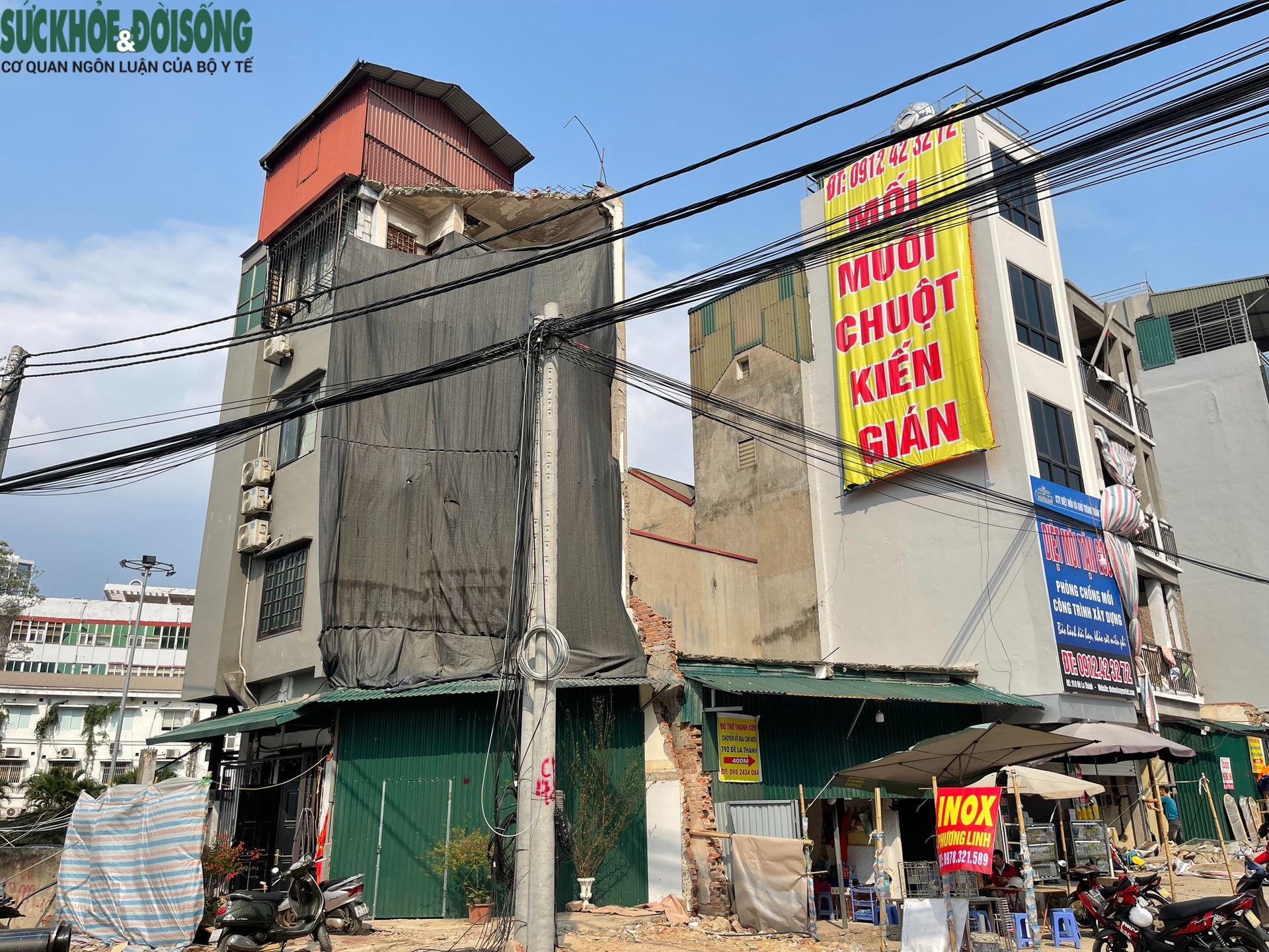 Hà Nội: Diện mạo khác lạ của những ngôi nhà sau giải phóng mặt bằng đường Vành đai 1- Ảnh 7. Hà Nội: Diện mạo khác lạ của những ngôi nhà sau giải phóng mặt bằng đường Vành đai 1- Ảnh 7.