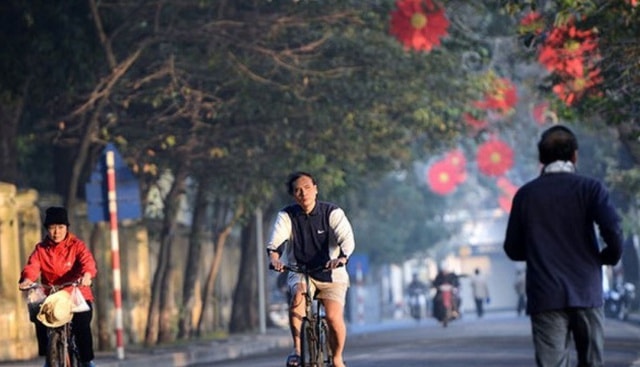 Miền Bắc nắng mạnh về trưa chiều, Nam Bộ nắng nóng- Ảnh 1.