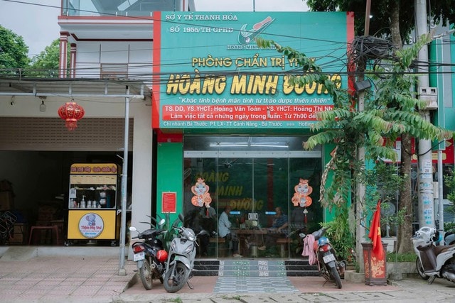 ‘Thần y' dỏm và sự thật về bài thuốc xương khớp 3 đời từ lá cây và cỏ- Ảnh 1.