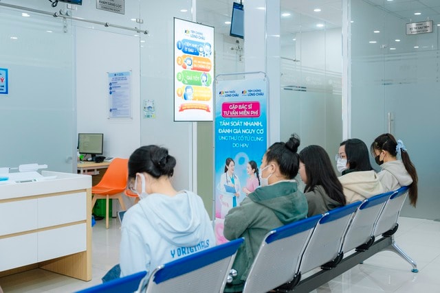 Long Châu tầm soát HPV miễn phí cho hàng trăm khách hàng, ra mắt giải pháp nhận diện sớm nguy cơ ung thư cổ tử cung- Ảnh 2.