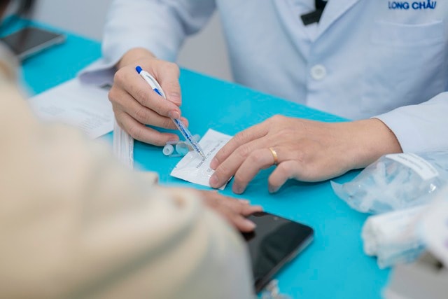 Long Châu tầm soát HPV miễn phí cho hàng trăm khách hàng, ra mắt giải pháp nhận diện sớm nguy cơ ung thư cổ tử cung- Ảnh 4.