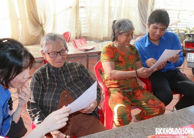 Thanh niên ở Khánh Hòa xung kích hỗ trợ công tác chuẩn bị bầu cử- Ảnh 6.