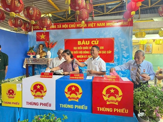 TPHCM vận hành thử quy trình bầu cử, sẵn sàng cho ngày hội non sông- Ảnh 2.