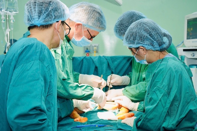 Bệnh viện Sản Nhi Nghệ An phối hợp chuyên gia quốc tế điều trị co cứng cơ cho trẻ bại não- Ảnh 3. Bệnh viện Sản Nhi Nghệ An phối hợp chuyên gia quốc tế điều trị co cứng cơ cho trẻ bại não- Ảnh 3.