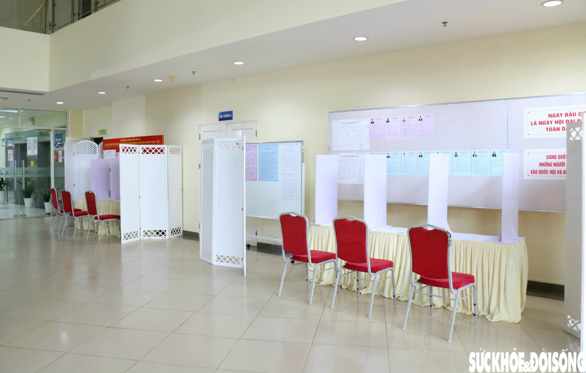 Các điểm bầu cử đặc biệt tại bệnh viện ở Huế sẵn sàng cho ngày hội non sông- Ảnh 3.
