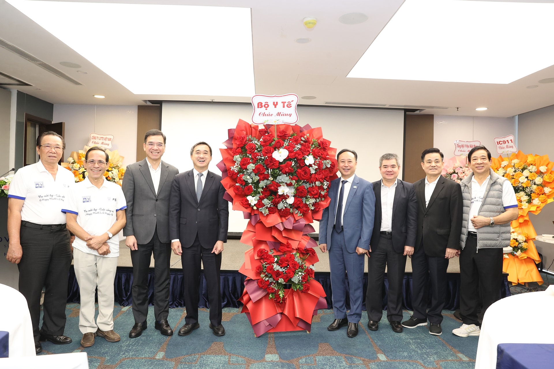 Bước tiến quan trọng chuẩn hóa tri thức, phát triển học thuật chuyên ngành Răng Hàm Mặt- Ảnh 2. Bước tiến quan trọng chuẩn hóa tri thức, phát triển học thuật chuyên ngành Răng Hàm Mặt- Ảnh 2.