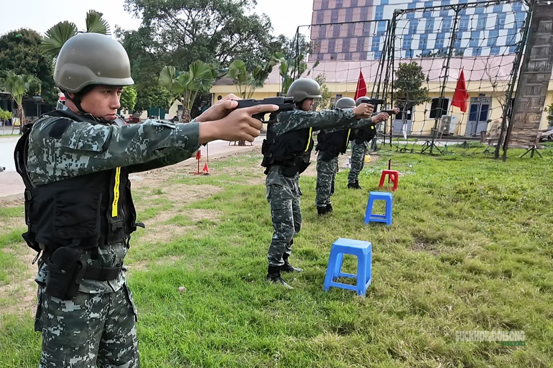 Cảnh sát đặc nhiệm luyện quân, sẵn sàng bảo đảm an toàn cho Ngày hội non sông- Ảnh 5. Cảnh sát đặc nhiệm luyện quân, sẵn sàng bảo đảm an toàn cho Ngày hội non sông- Ảnh 5.