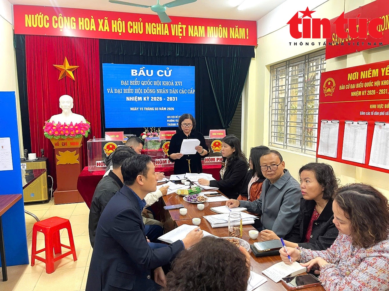 Cách thức Tổ bầu cử kiểm đếm phiếu bầu cho từng ứng cử viên- Ảnh 1. Cách thức Tổ bầu cử kiểm đếm phiếu bầu cho từng ứng cử viên- Ảnh 1.