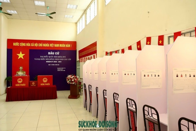 Người dân đi bầu cử cần mang theo giấy tờ gì?- Ảnh 1. Người dân đi bầu cử cần mang theo giấy tờ gì?- Ảnh 1.