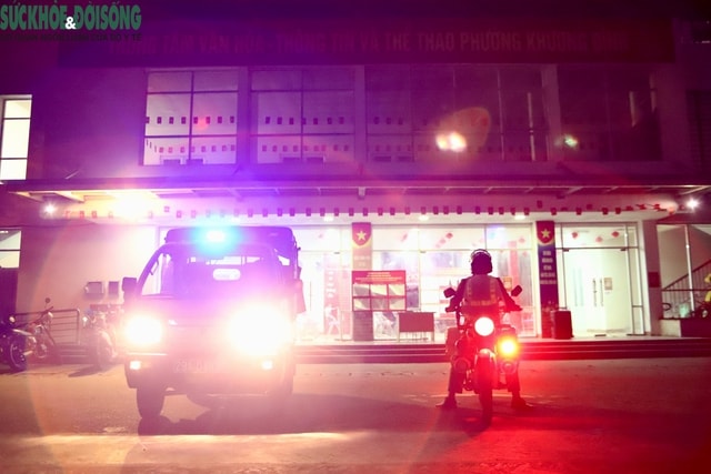 Trước giờ bầu cử: Công an Hà Nội 'trực chiến' xuyên đêm, bảo đảm an ninh các điểm bỏ phiếu- Ảnh 4. Trước giờ bầu cử: Công an Hà Nội 'trực chiến' xuyên đêm, bảo đảm an ninh các điểm bỏ phiếu- Ảnh 4.