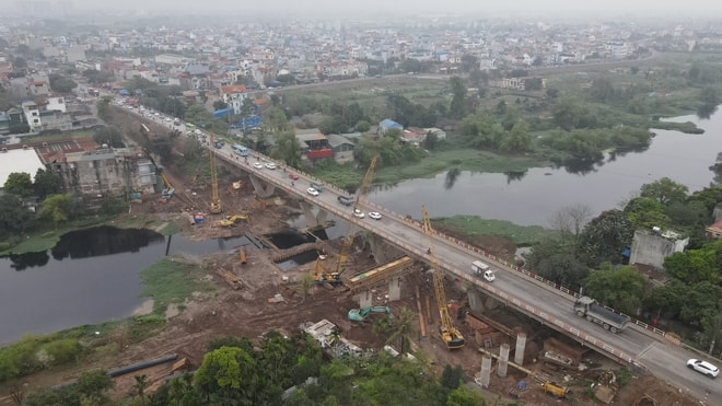 Hiện trạng tuyến Quốc lộ 6 nối Hà Nội với các tỉnh Tây Bắc đang được mở rộng- Ảnh 4. Hiện trạng tuyến Quốc lộ 6 nối Hà Nội với các tỉnh Tây Bắc đang được mở rộng- Ảnh 4.