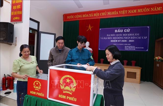 Lựa chọn mở đầu nhiệm kỳ mới- Ảnh 4. Lựa chọn mở đầu nhiệm kỳ mới- Ảnh 4.