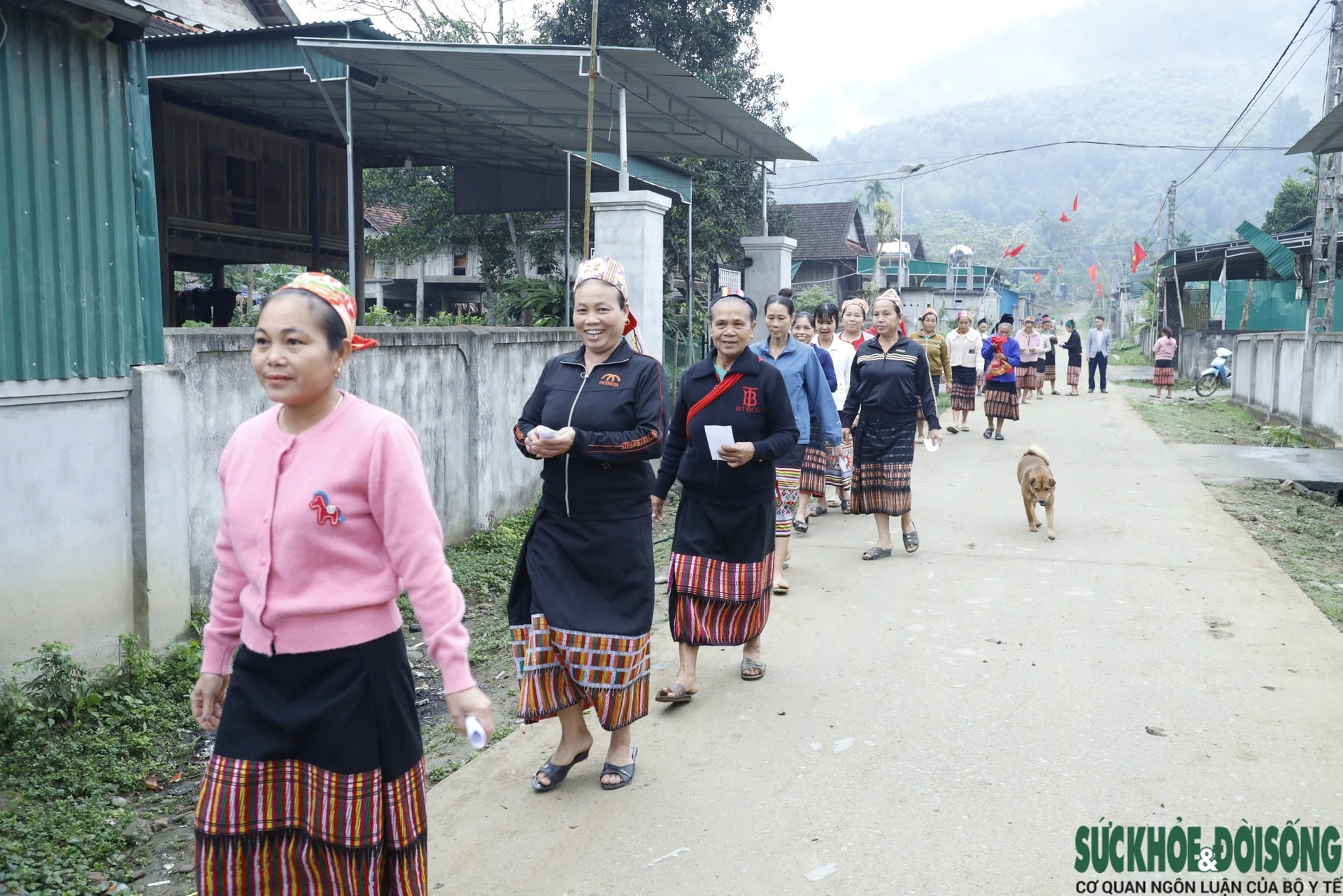 Ấn tượng trang phục truyền thống người Thái trong ngày hội non sông ở vùng biên- Ảnh 3.