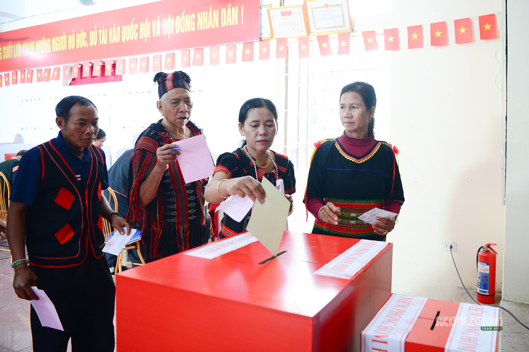 Sắc màu dân tộc hòa nhịp trong ngày hội non sông- Ảnh 13. Sắc màu dân tộc hòa nhịp trong ngày hội non sông- Ảnh 13.