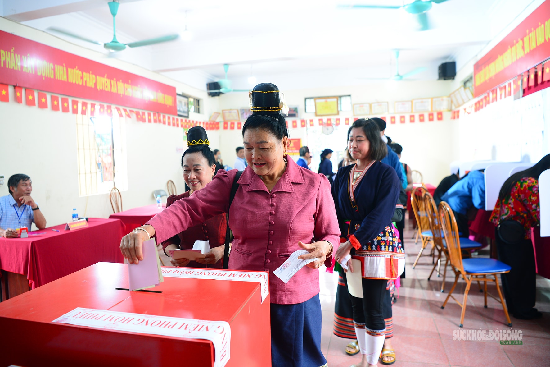 Sắc màu dân tộc hòa nhịp trong ngày hội non sông- Ảnh 10. Sắc màu dân tộc hòa nhịp trong ngày hội non sông- Ảnh 10.