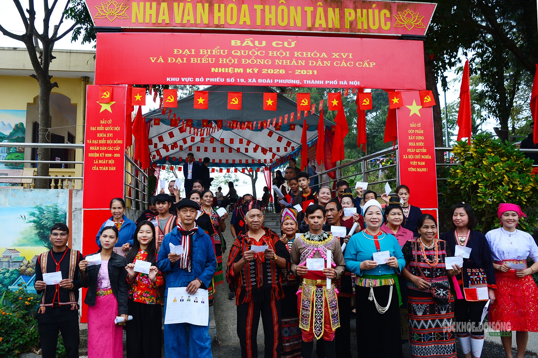 Sắc màu dân tộc hòa nhịp trong ngày hội non sông- Ảnh 6. Sắc màu dân tộc hòa nhịp trong ngày hội non sông- Ảnh 6.