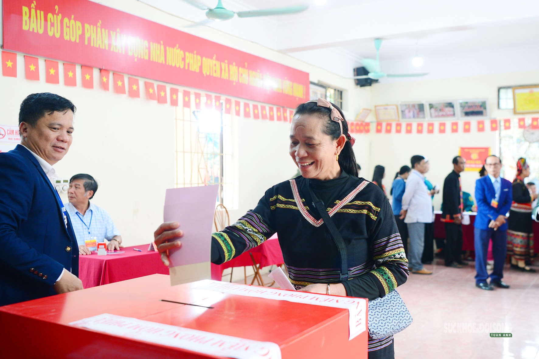 Sắc màu dân tộc hòa nhịp trong ngày hội non sông- Ảnh 11. Sắc màu dân tộc hòa nhịp trong ngày hội non sông- Ảnh 11.