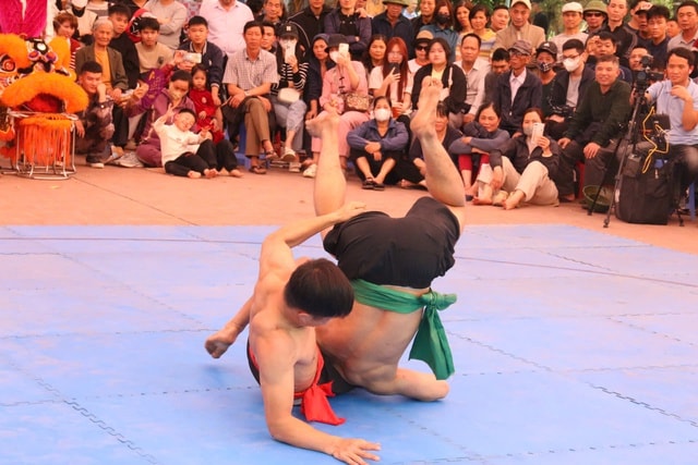 Sới vật ngày Xuân, để sân chơi là niềm tự hào của cộng đồngKỳ cuối: Duy trì tinh thần thượng võ trong đấu vật- Ảnh 2.