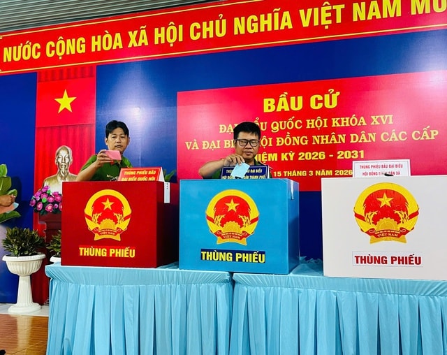 Các cử tri tại cơ sở cai nghiện tham gia bầu cử- Ảnh 4.
