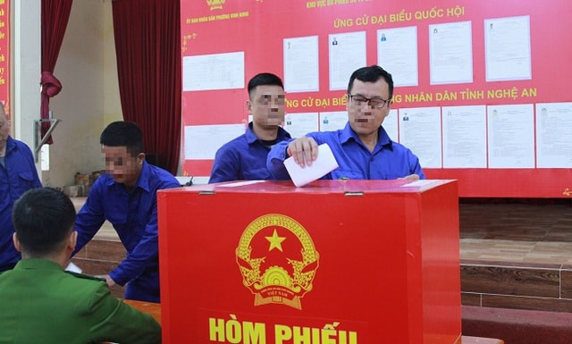 Những cử tri đặc biệt thực hiện quyền công dân, hướng tới làm lại cuộc đời- Ảnh 3.