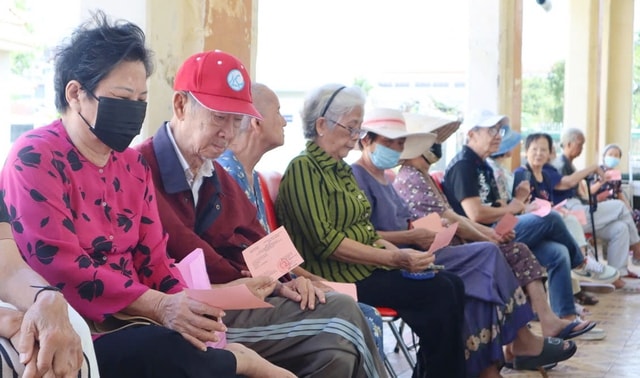 Lá phiếu bầu từ những người khiếm thị- Ảnh 4.