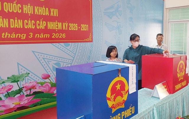 Sản phụ vừa vượt cạn thành công: 'Đây là lần bầu cử đáng nhớ nhất cuộc đời tôi'- Ảnh 1. Sản phụ vừa vượt cạn thành công: 'Đây là lần bầu cử đáng nhớ nhất cuộc đời tôi'- Ảnh 1.