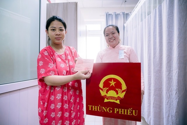 Sản phụ vừa vượt cạn thành công: 'Đây là lần bầu cử đáng nhớ nhất cuộc đời tôi'- Ảnh 2. Sản phụ vừa vượt cạn thành công: 'Đây là lần bầu cử đáng nhớ nhất cuộc đời tôi'- Ảnh 2.