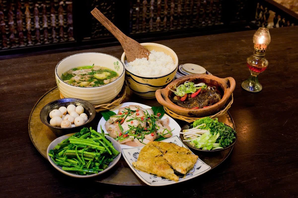 Thể lệ cuộc thi viết chủ đề “Bữa cơm gia đình ấm áp yêu thương”- Ảnh 2.