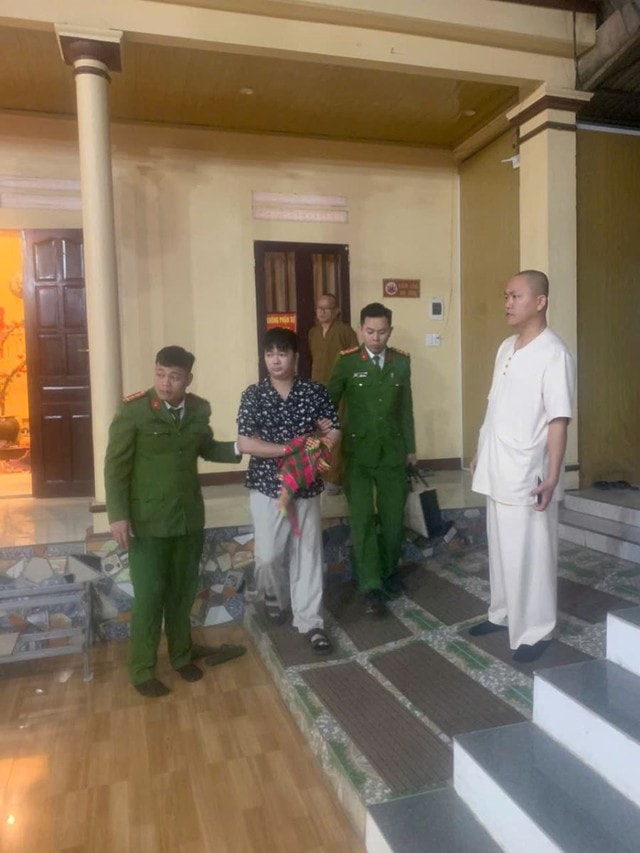 Bắt đối tượng lừa đảo hàng trăm triệu đồng của các nhà sư- Ảnh 1.