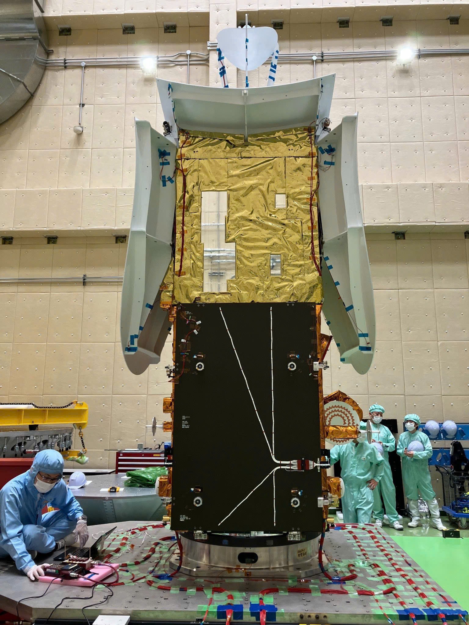 Khám phá không gian sáng tạo vệ tinh bên trong Trung tâm vũ trụ Việt Nam - Ảnh 6.