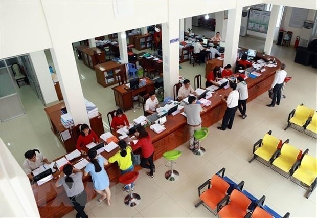 Những trường hợp nào miễn, giảm và hoãn kỷ luật viên chức trong dự thảo Nghị định mới- Ảnh 1.