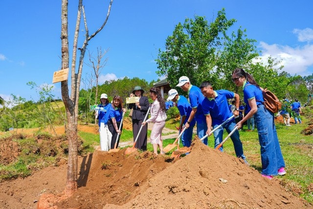 Vững bước Imexpharm : Khi chiến lược tăng trưởng song hành cùng trách nhiệm ESG- Ảnh 3. Vững bước Imexpharm : Khi chiến lược tăng trưởng song hành cùng trách nhiệm ESG- Ảnh 3.