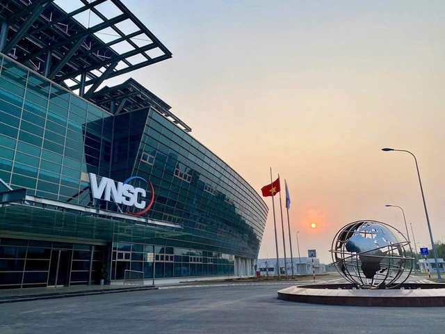 Khám phá không gian sáng tạo vệ tinh bên trong Trung tâm vũ trụ Việt Nam - Ảnh 11.