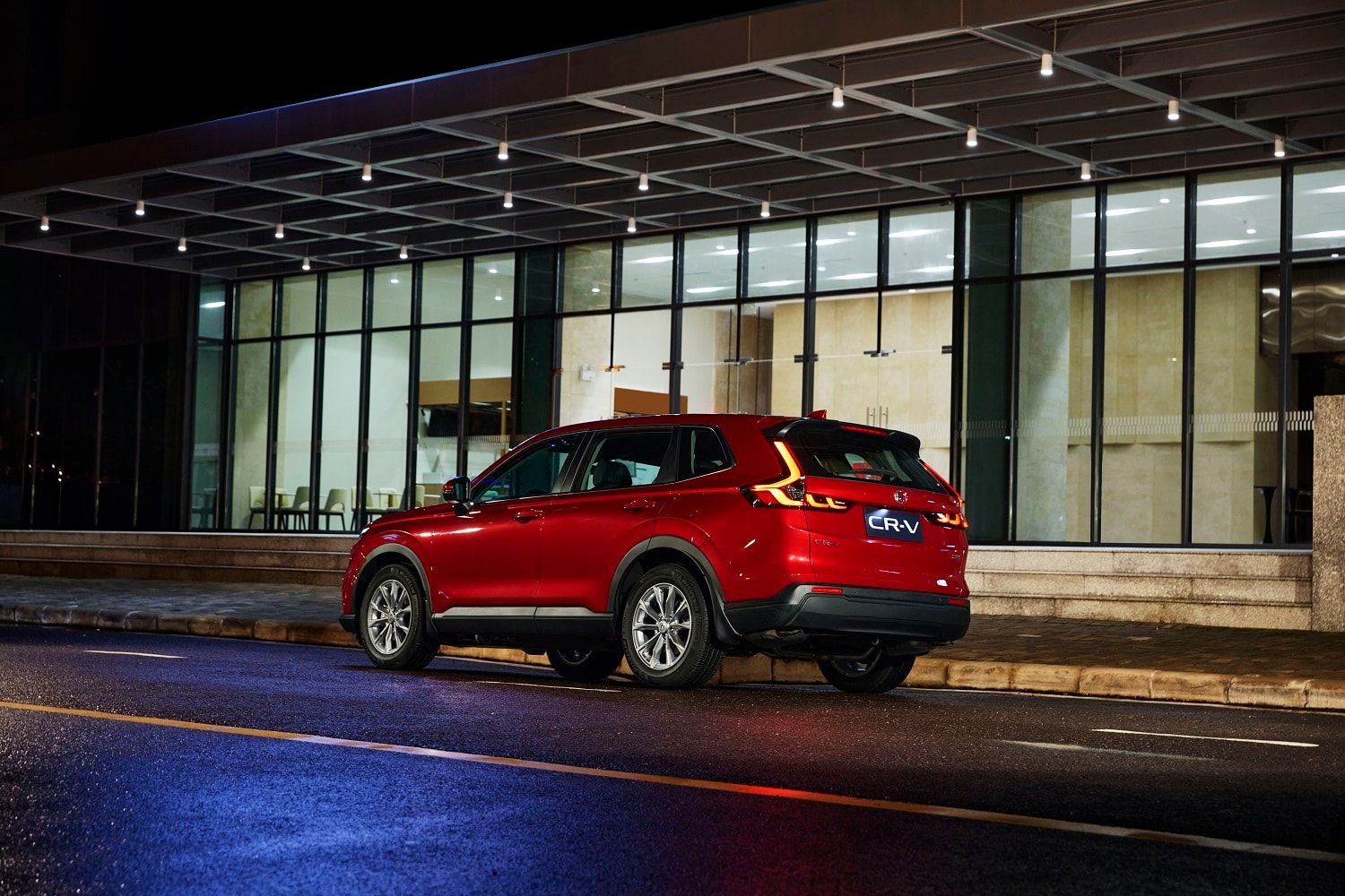 Honda CR-V 2026 bản xăng bổ sung trang bị, giá từ 1,039 tỷ đồng - 4