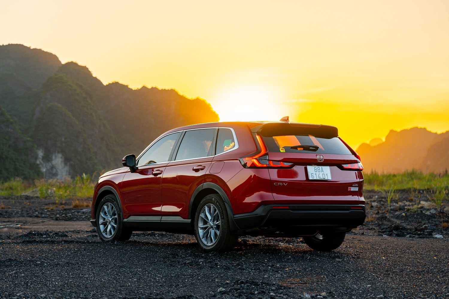 Honda CR-V 2026 bản xăng bổ sung trang bị, giá từ 1,039 tỷ đồng - 1