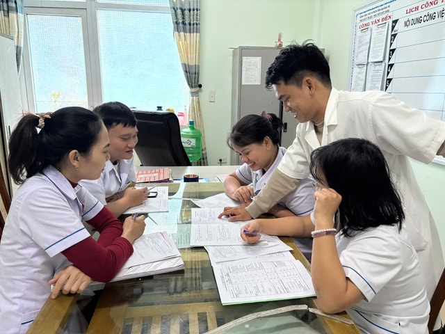 Đào tạo bác sĩ chuyên khoa 1 phục hồi chức năng - Bổ sung nguồn nhân lực quan trọng trong chăm sóc sức khoẻ người dân- Ảnh 2.