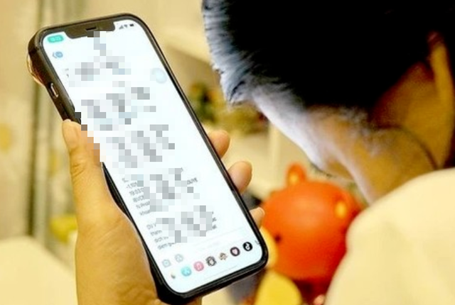 Nữ sinh viên ở Hà Nội mất hơn 800 triệu đồng vì chiêu lừa đảo quen thuộc- Ảnh 1.