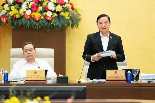 Chủ tịch Quốc hội: Trẻ bị bỏ rơi, con lao động ở nước ngoài vẫn phải được khai sinh ngay- Ảnh 2.