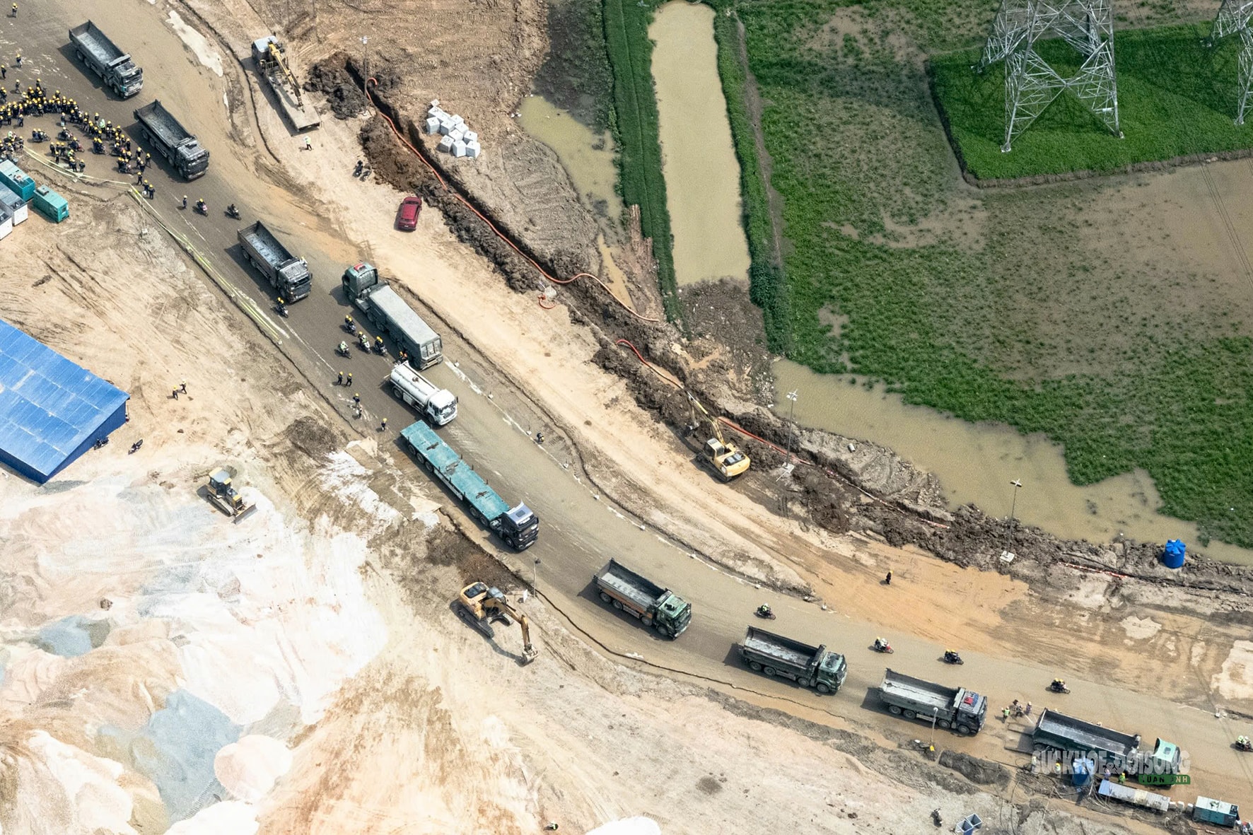 'Siêu sân' Trống Đồng 135.000 chỗ vươn mình từ cánh đồng ngoại thành- Ảnh 6.