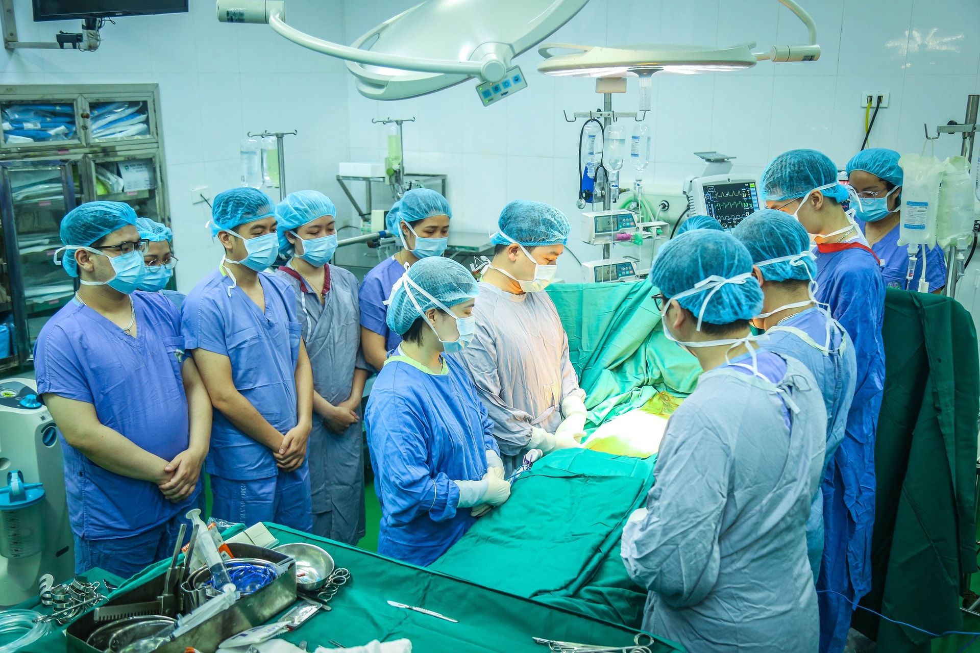 Kỳ tích ghép đa tạng domino lần đầu tiên thành công tại Việt Nam- Ảnh 4. Kỳ tích ghép đa tạng domino lần đầu tiên thành công tại Việt Nam- Ảnh 4.