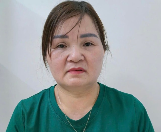 Lôi kéo người khác vượt biên sang Trung Quốc làm thuê, một phụ nữ bị khởi tố- Ảnh 1. Lôi kéo người khác vượt biên sang Trung Quốc làm thuê, một phụ nữ bị khởi tố- Ảnh 1.
