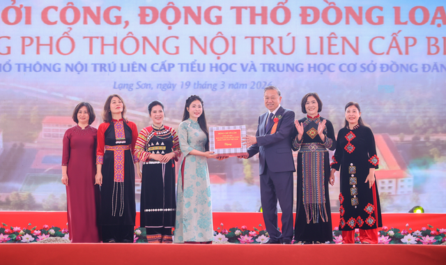 Tổng Bí thư tin tưởng các trường nội trú liên cấp trở thành 'cột mốc mềm' về giáo dục vùng biên- Ảnh 3.