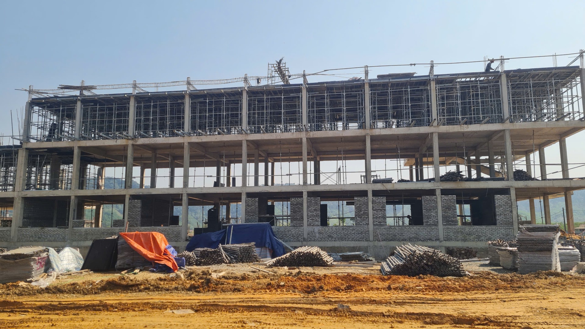 Những ngôi trường nội trú liên cấp dần thành hình giữa núi rừng A Lưới- Ảnh 3. Những ngôi trường nội trú liên cấp dần thành hình giữa núi rừng A Lưới- Ảnh 3.